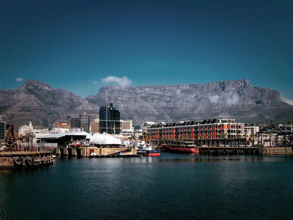 Cape Town is a melting pot of culture and an ultimate start or of your African safari. 